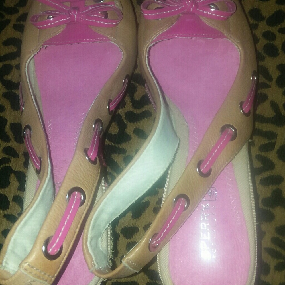 shoes - Picture 2 of 3